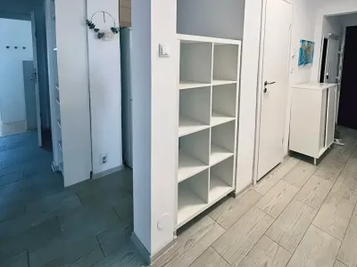 apartament vanzare cumparare Sector 6 București dulapuri haine